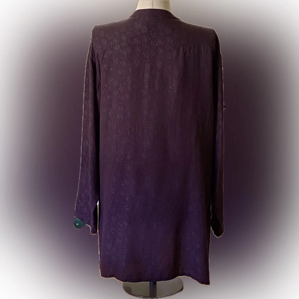 CHICO’S 100% Silk Deep Plum Long Sleeve Tunic 3-D flowing floral design Chicos 3 - Picture 10 of 11